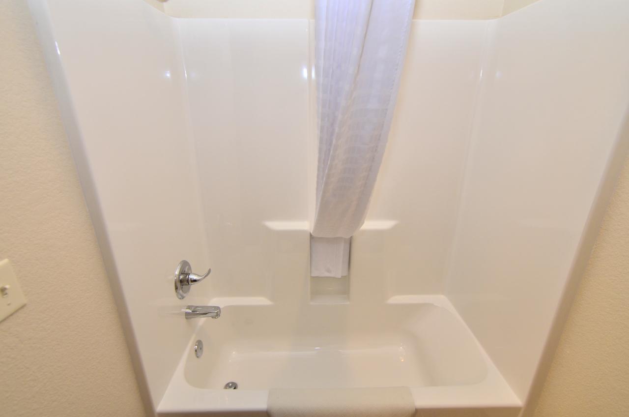 Cobblestone Inn&Suites - Manning Extérieur photo