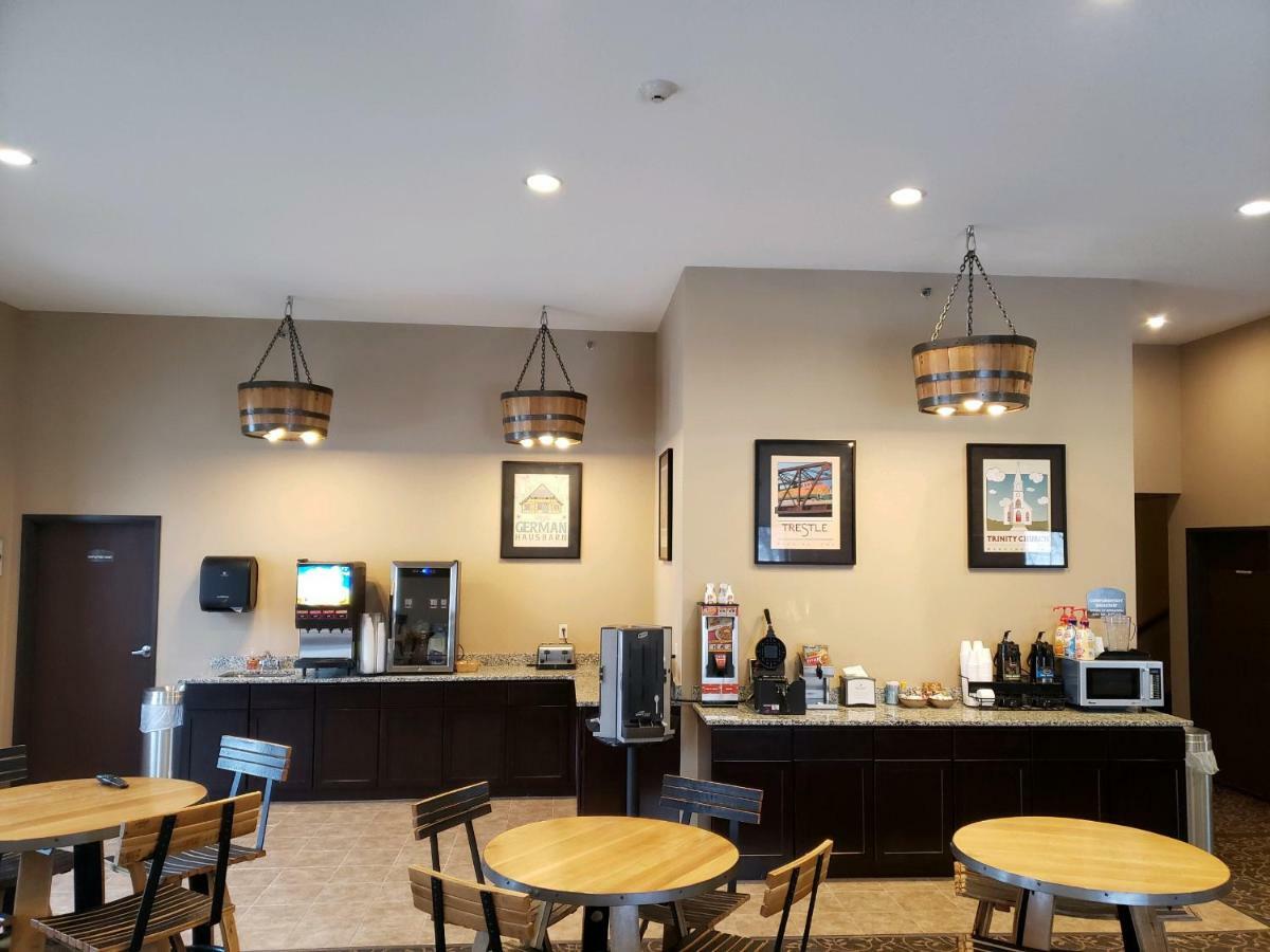 Cobblestone Inn&Suites - Manning Extérieur photo